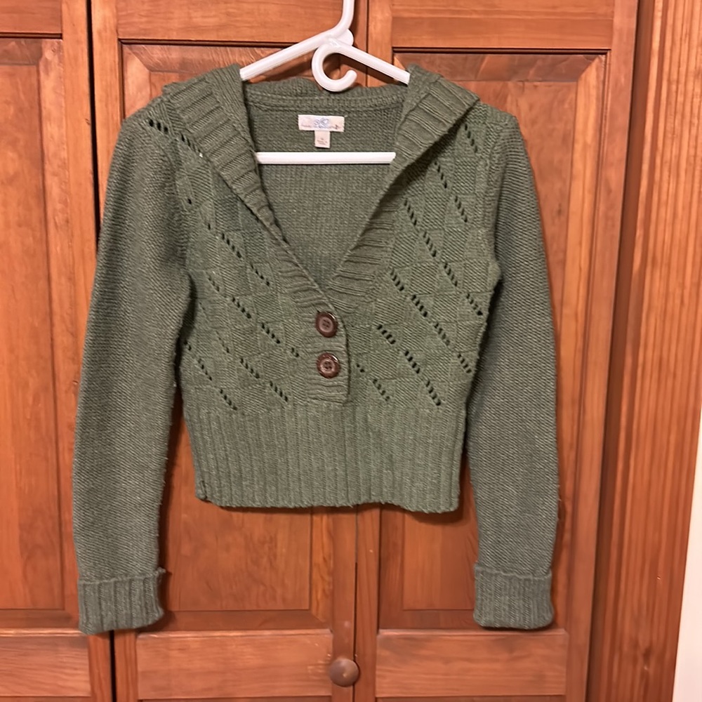 Cropped Hooded Cable knit Sweater Women’s
